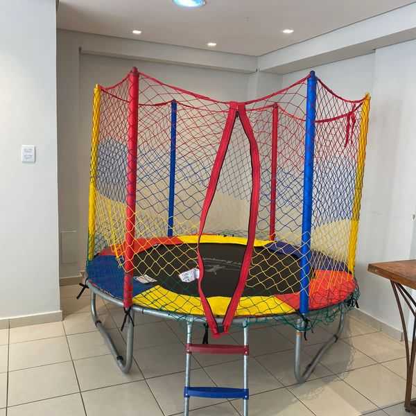Cama elástica mini em bh