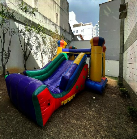 Aluguel de Castelo Multi-Atividades para eventos em BH