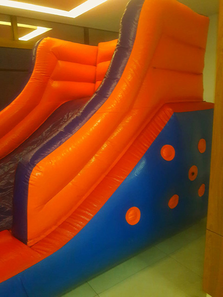 Aluguel de Mini Tobogã com Piscina de Bolinhas em BH e região