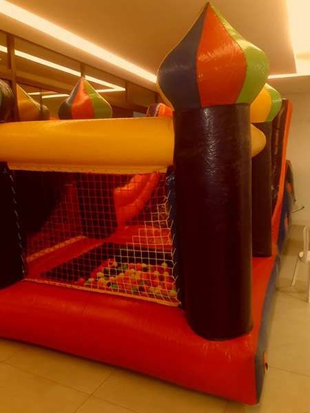 Mini Tobogã com Piscina de Bolinhas para alugar em Belo Horizonte