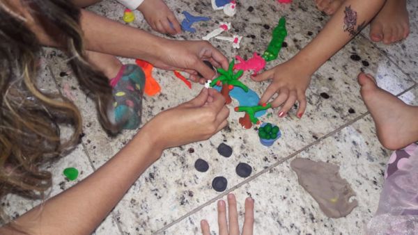 Entretenimento com massinha para aniversários e eventos em Belo Horizonte